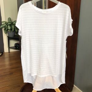 Stylus white top with hi-low hem size L